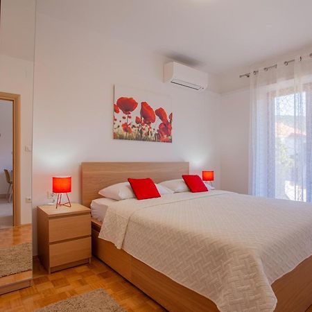 Apartments Eva เซรส ภายนอก รูปภาพ