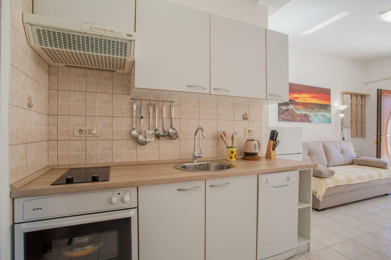 Apartments Eva เซรส ภายนอก รูปภาพ
