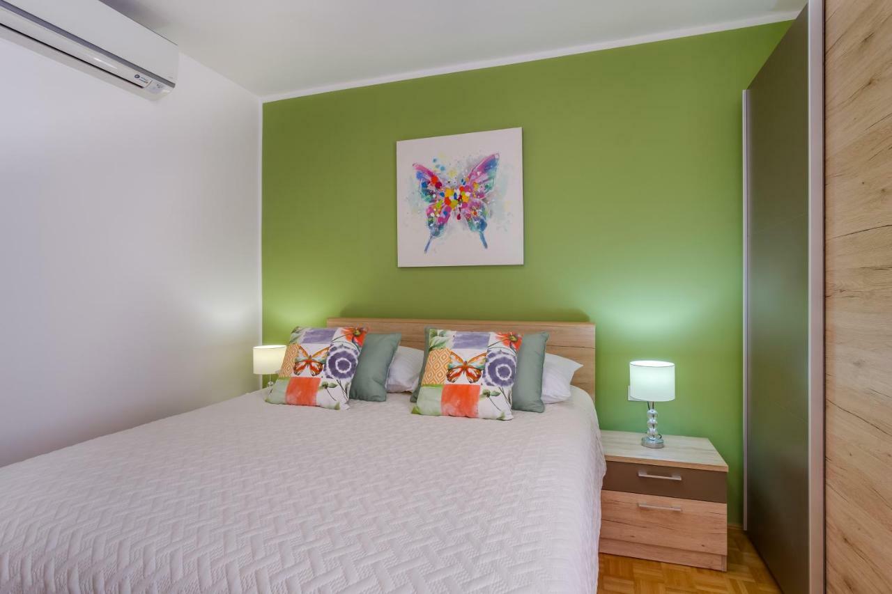 Apartments Eva เซรส ภายนอก รูปภาพ