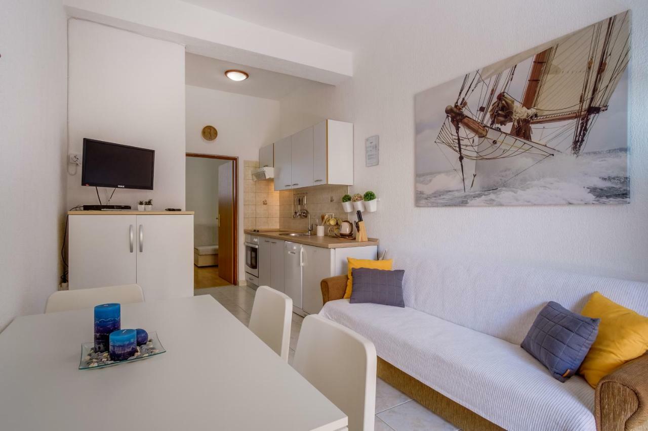 Apartments Eva เซรส ภายนอก รูปภาพ