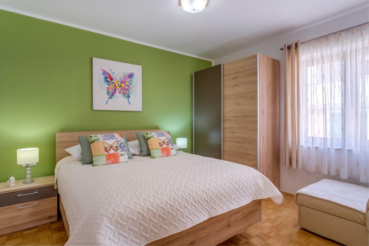 Apartments Eva เซรส ภายนอก รูปภาพ
