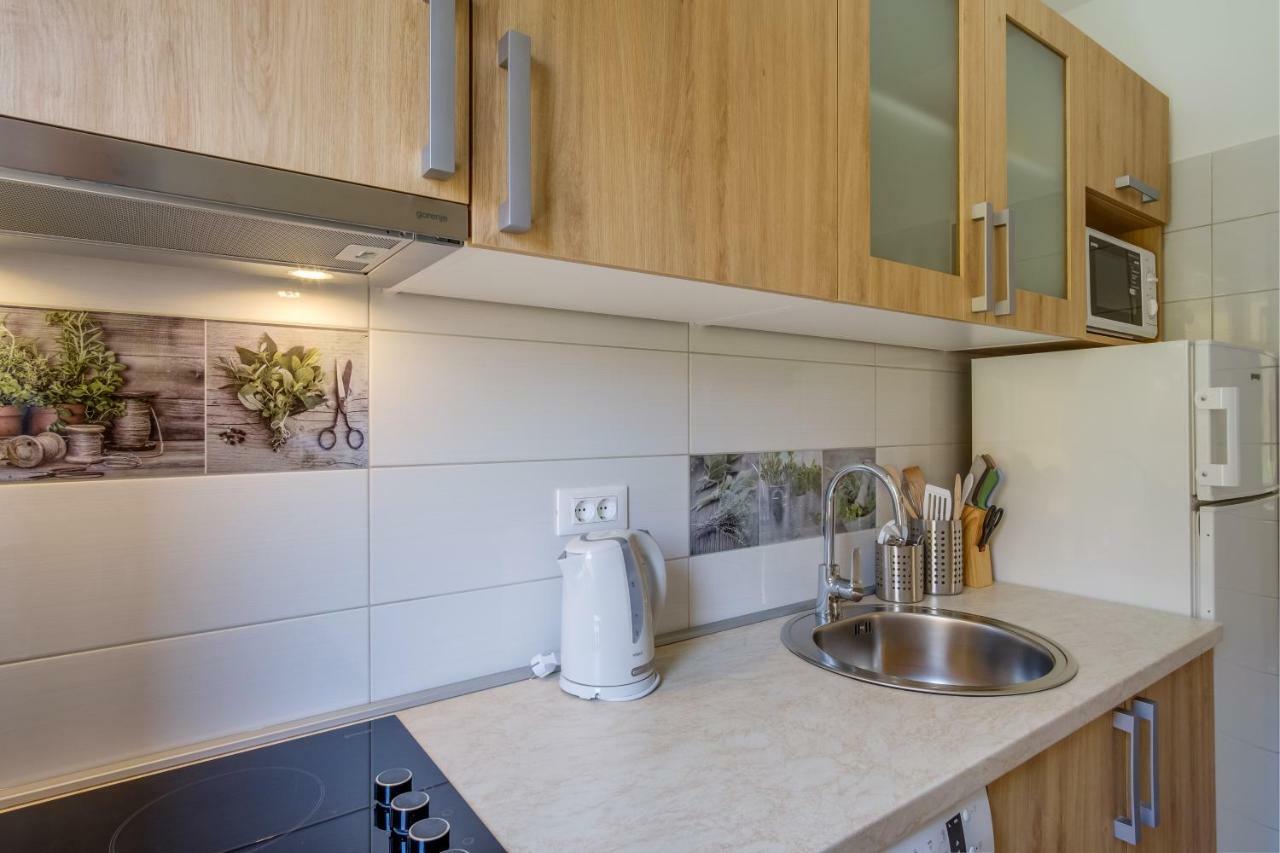 Apartments Eva เซรส ภายนอก รูปภาพ